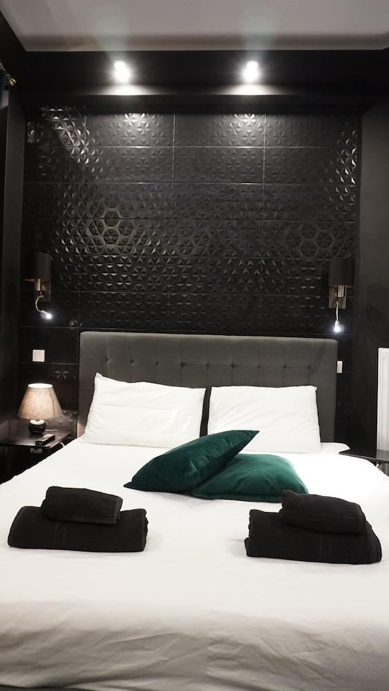 Exclusive Design Studio With Yard أثينا المظهر الخارجي الصورة