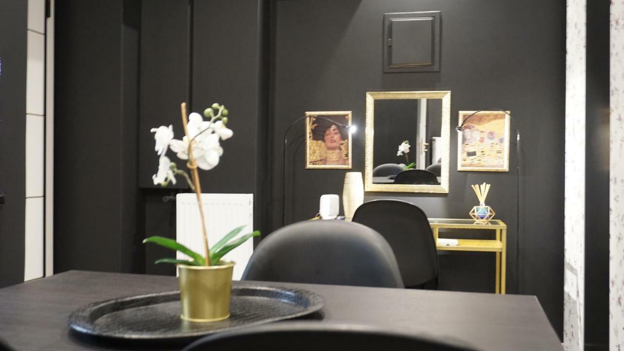 Exclusive Design Studio With Yard أثينا المظهر الخارجي الصورة
